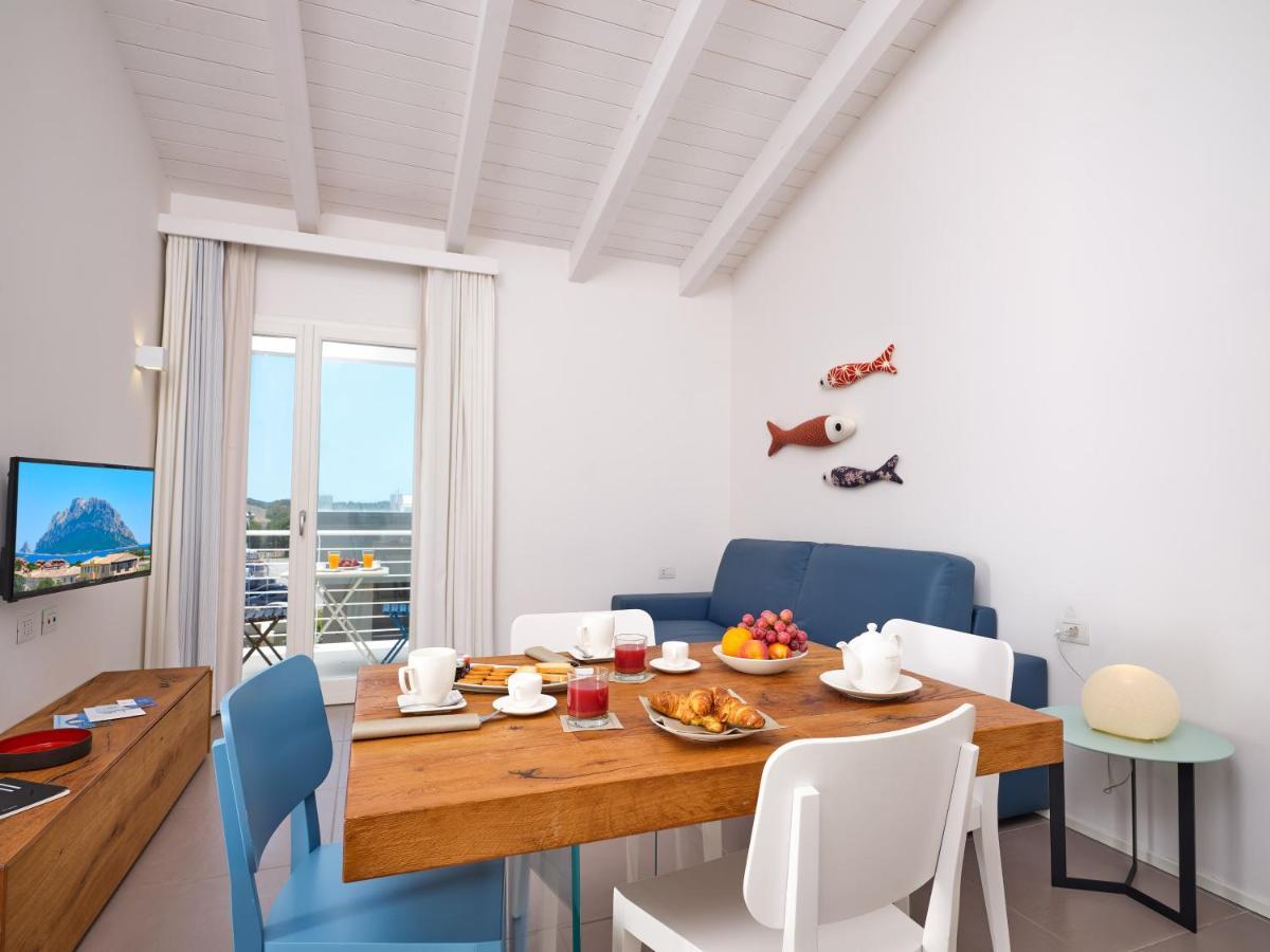 Felix Hotels - Hotel Residence Porto San Paolo Exterior photo