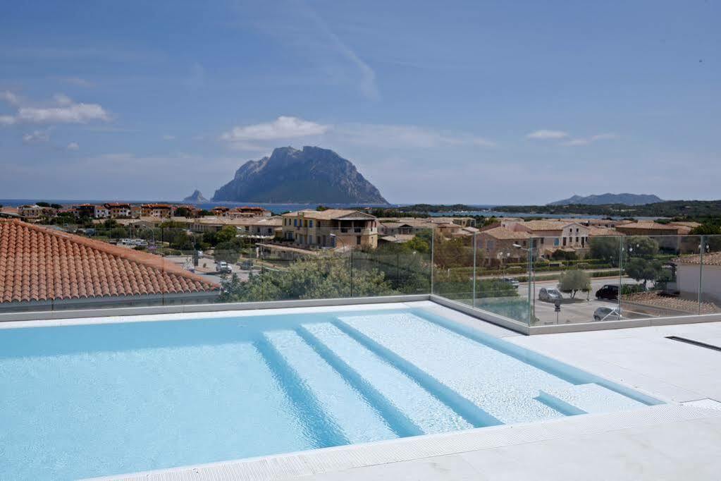 Felix Hotels - Hotel Residence Porto San Paolo Exterior photo